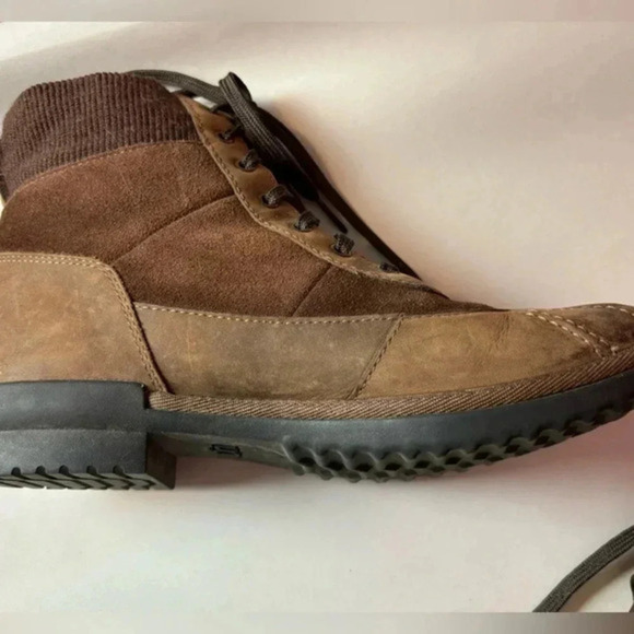 UGG Cayli Coconut Shell Rain‎ Boot Lace up Duck Bootie Women's US Size 7 Winter - Picture 8 of 12